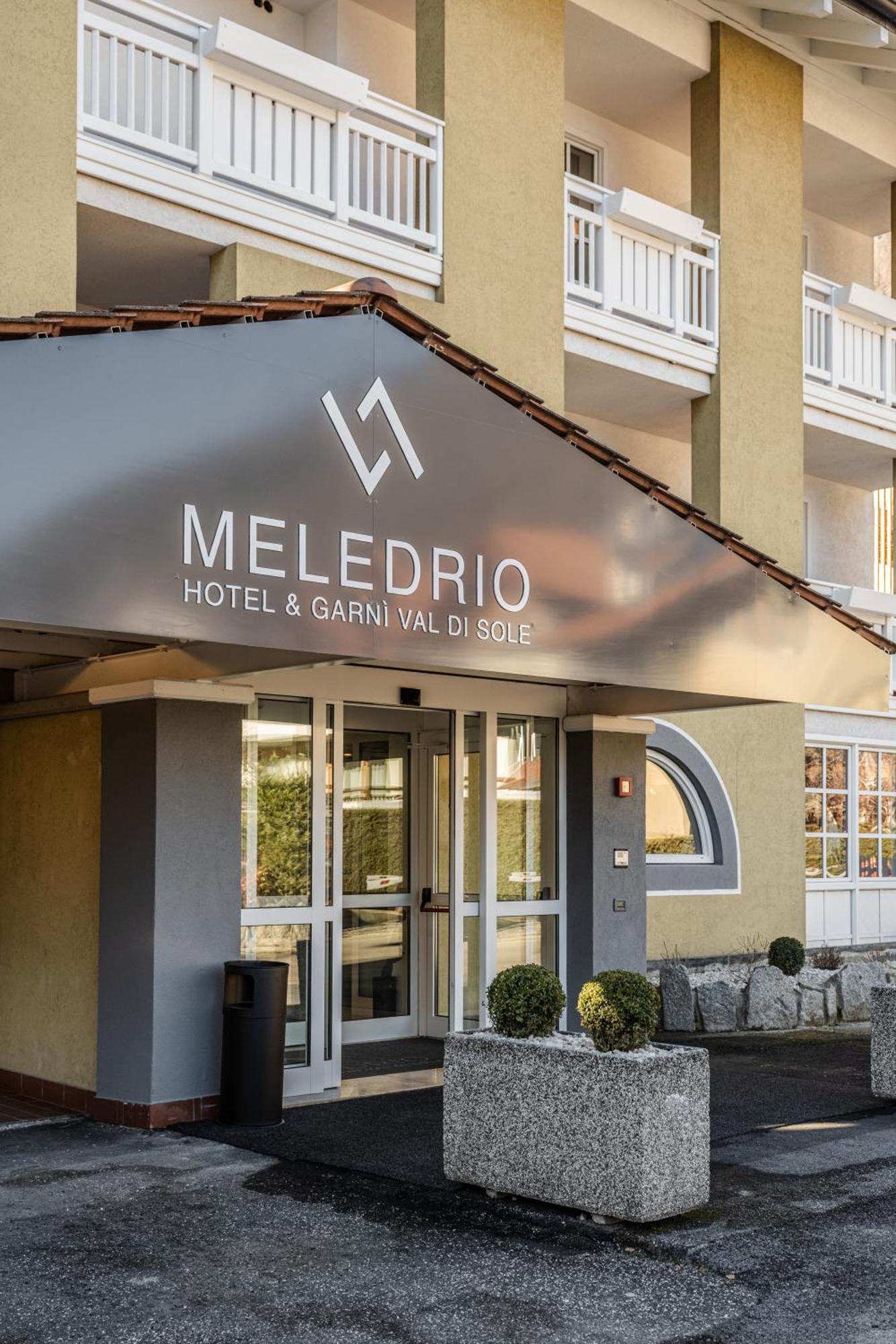 Hotel Garni Meledrio Dimaro Buitenkant foto