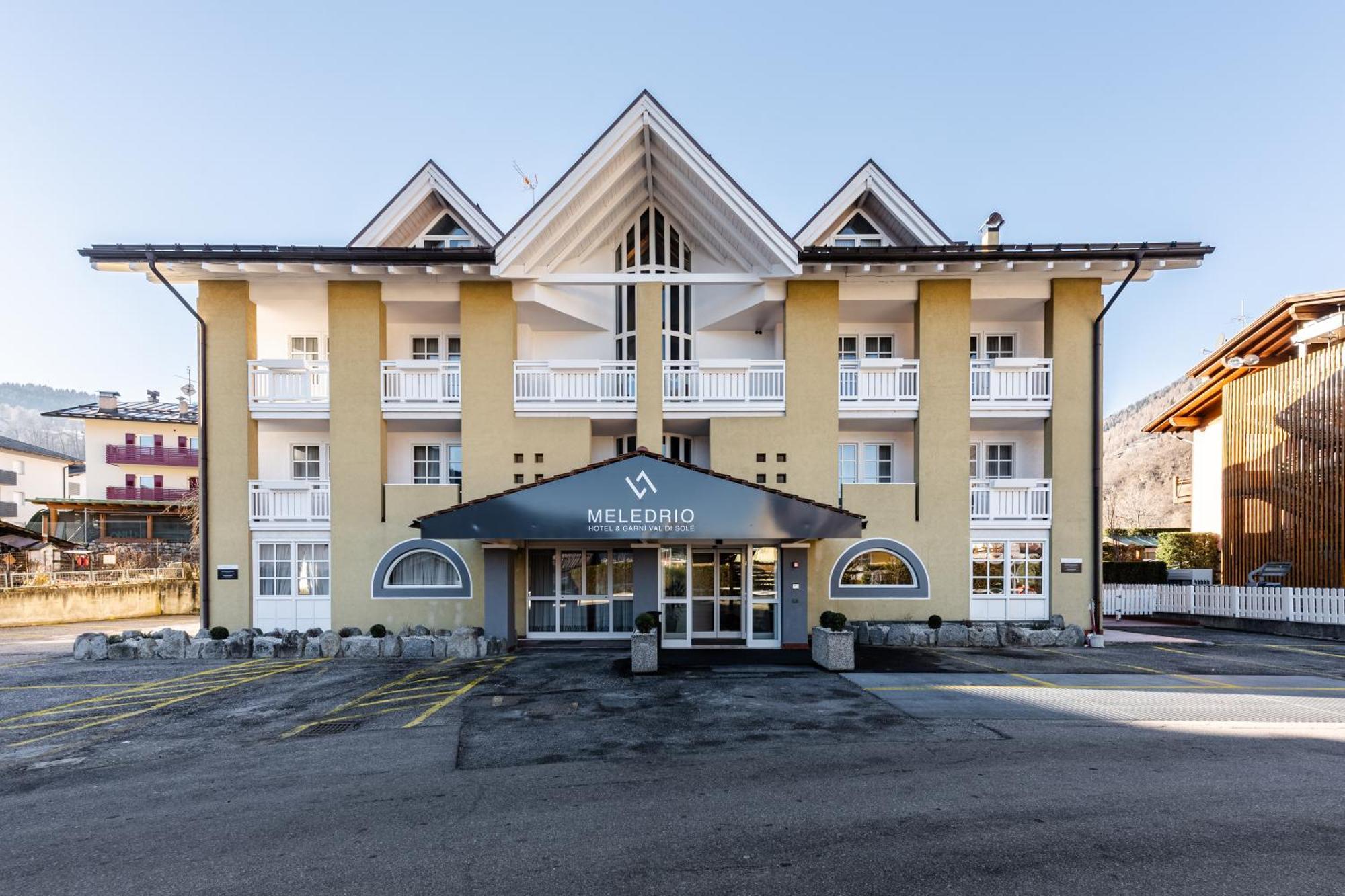 Hotel Garni Meledrio Dimaro Buitenkant foto