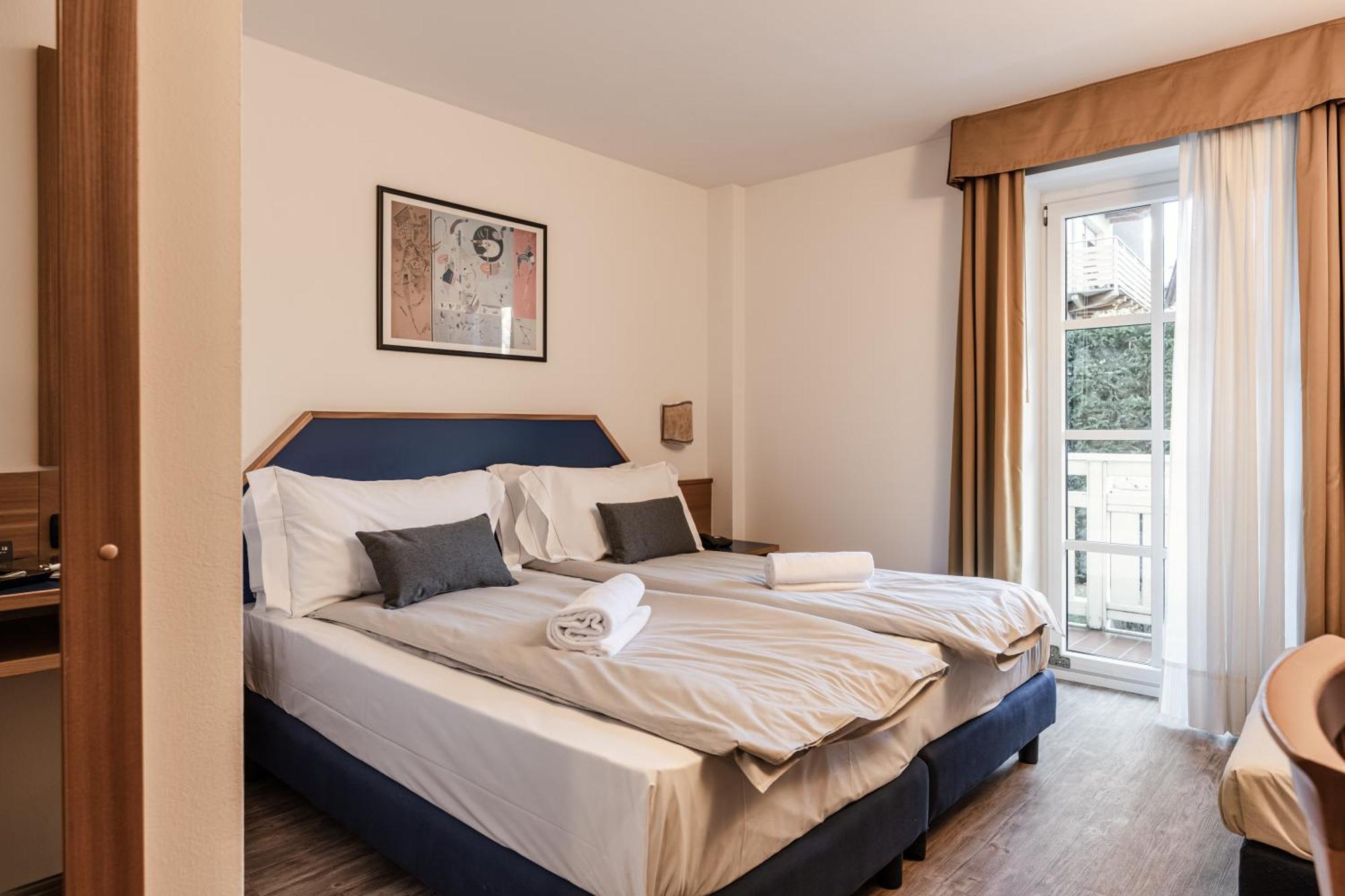 Hotel Garni Meledrio Dimaro Buitenkant foto