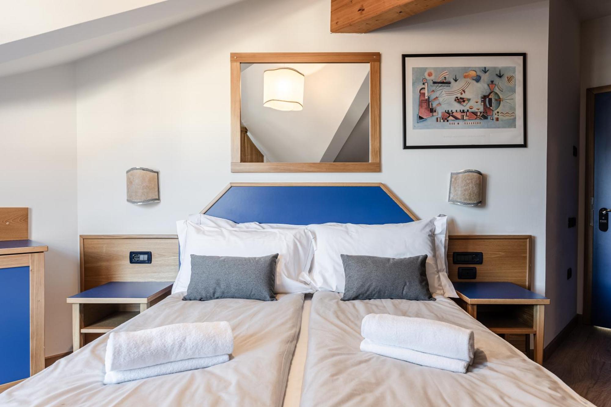 Hotel Garni Meledrio Dimaro Buitenkant foto