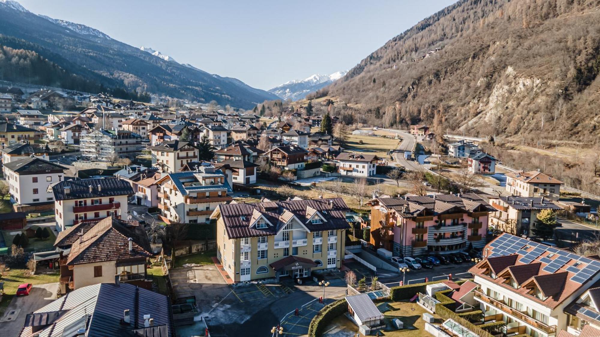 Hotel Garni Meledrio Dimaro Buitenkant foto