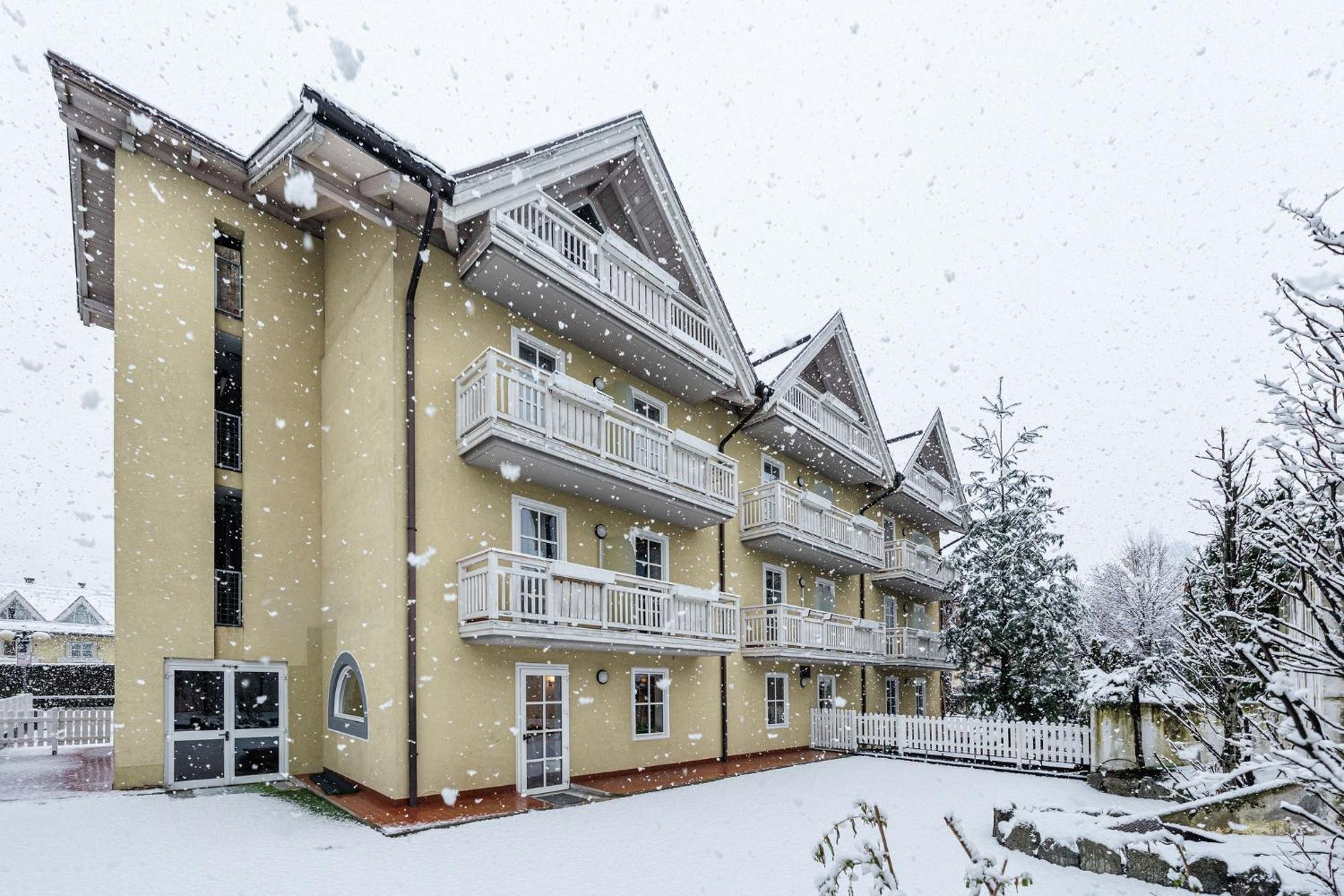 Hotel Garni Meledrio Dimaro Buitenkant foto